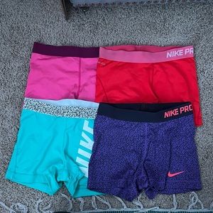 Nike Pro Lot of 4 (size M)